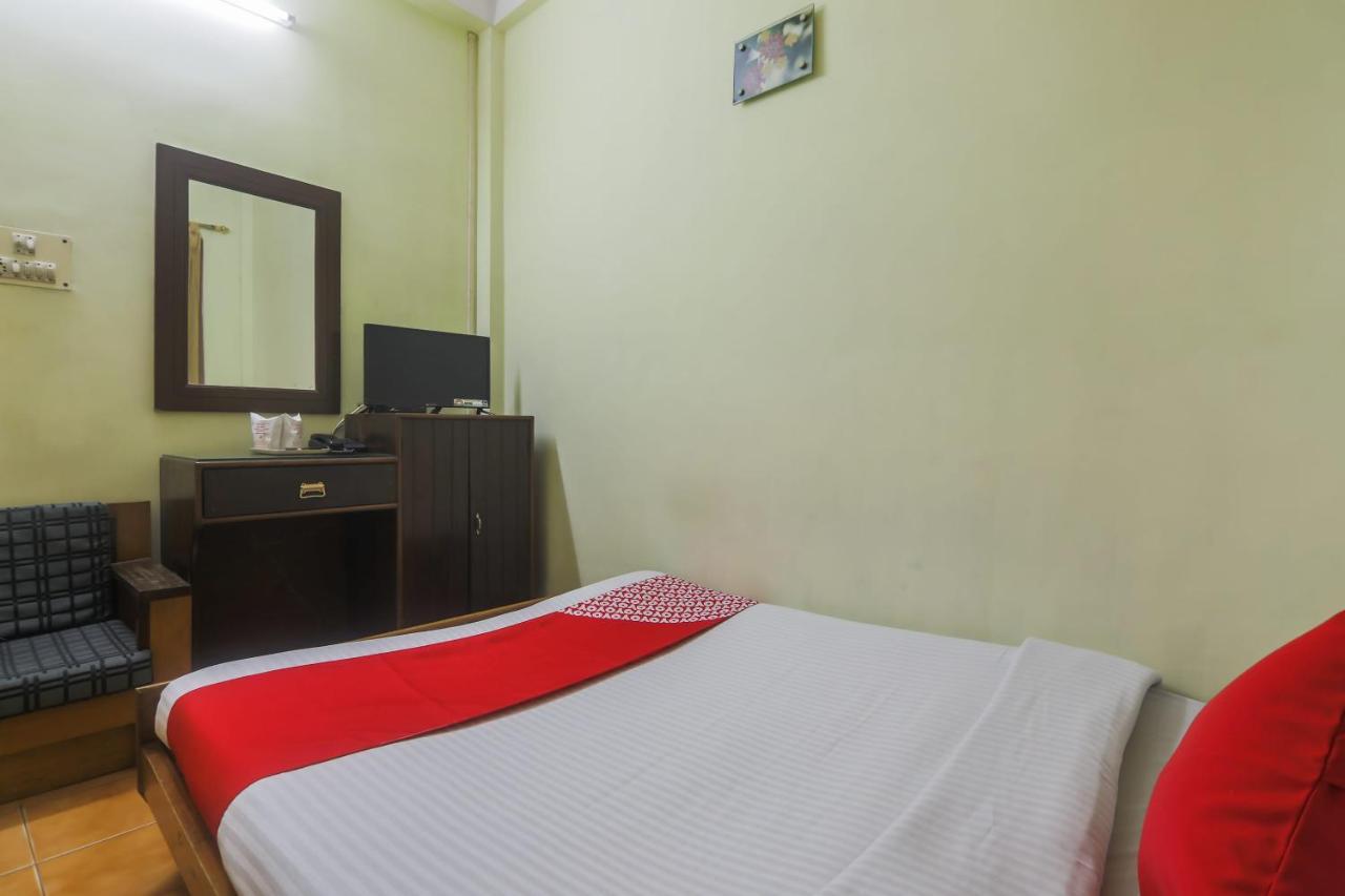 Oyo Hotel Grand City Tezpur Ngoại thất bức ảnh